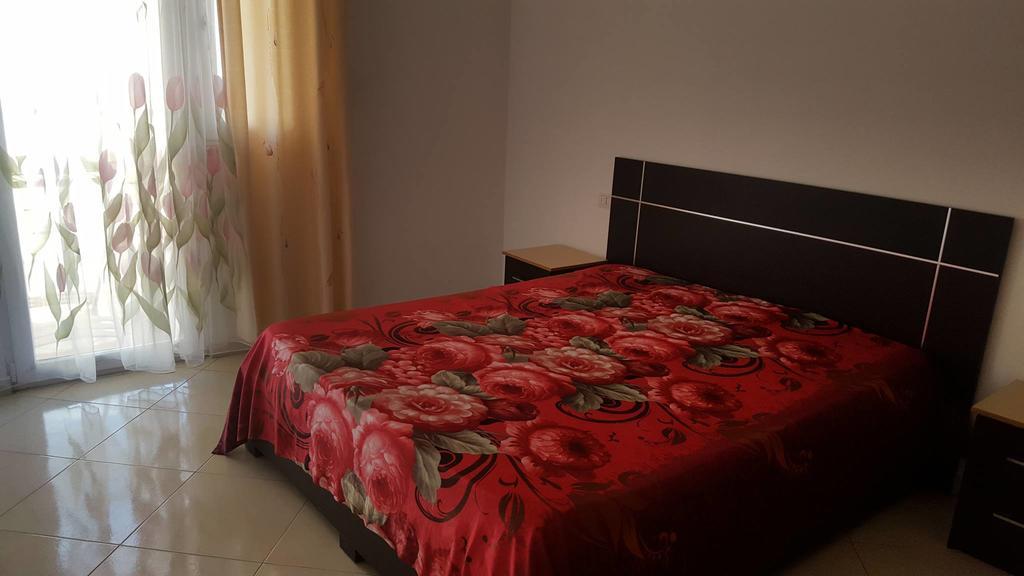 Faik Shehu Apartments ドゥラス エクステリア 写真