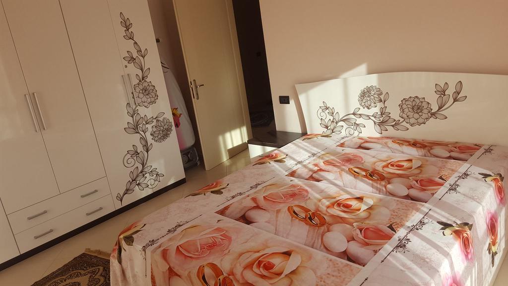 Faik Shehu Apartments ドゥラス エクステリア 写真