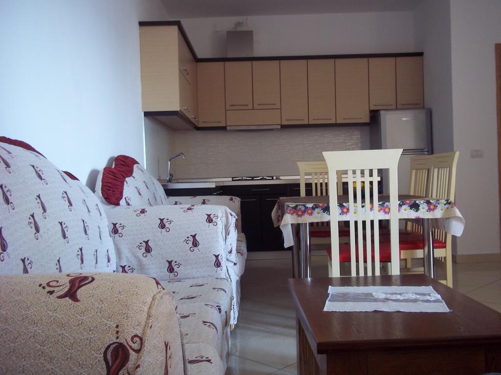 Faik Shehu Apartments ドゥラス エクステリア 写真